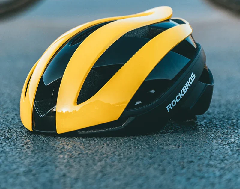 Ultralight Bicycle Helmet Magnetic Snap Closure 58–61cm Yellow-2